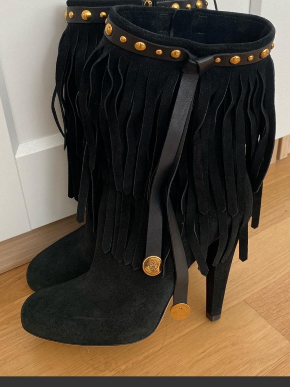 Authentic Gucci Black Suede Fringe Ankle Boots with Gold Studs size 7 - Picture 3 of 9